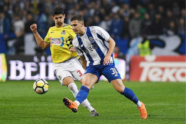 KAIYUN SPORTS-关于波尔图训练开放日，今晚单刀错失引欢呼，全明星赛在即，更衣室氛围转暖的信息