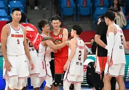 kaiyun体育平台-广东宏远内部会议纪要流出：集结日完成体检，德国杯使命明确，身体对抗强度拉满的简单介绍